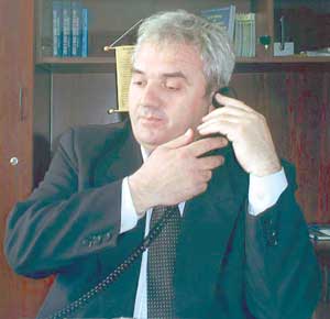 Primarul Pârvulescu împarte banii publici, cu „dedicaţie”